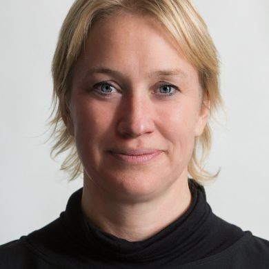 Arine van der Lely-van der Steur