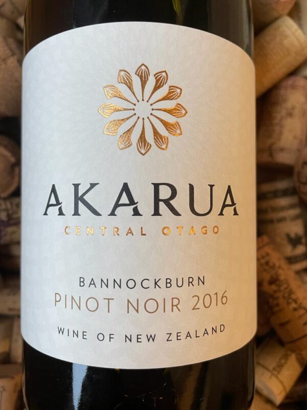 Akarua Pinot Noir Bannockburn Central Otago 2016